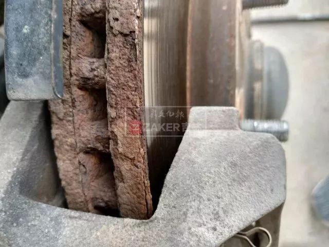 35万买辆瓜子二手车竟是涉水车 (瓜子二手车过了两三年发现泡水车)