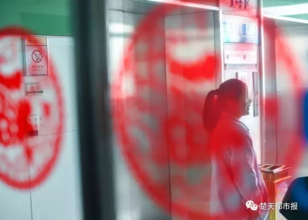 世界罕见！14岁时发现自己是石女，23岁时她竟自然受孕产子！