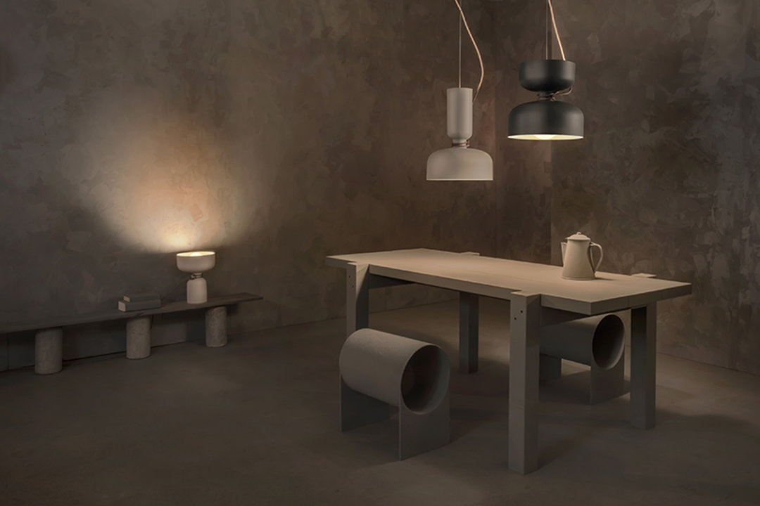 耐克艺术家联名款,耐克推出腰包雨衣