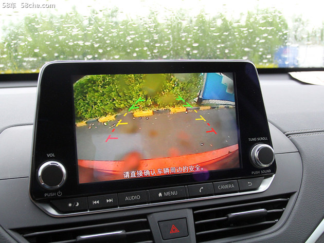 天籁雨天高速稳不稳,21款天籁自吸加满油跑600公里