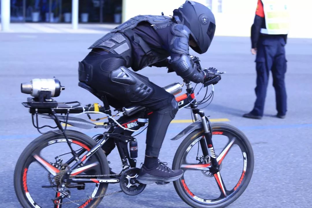 年轻，就要最认真见面！浙江卫视直播“2050大会”实况，十大容器全方位揭秘