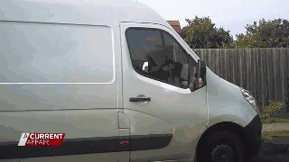 女代购被捕,中国代购扫光奶粉事件