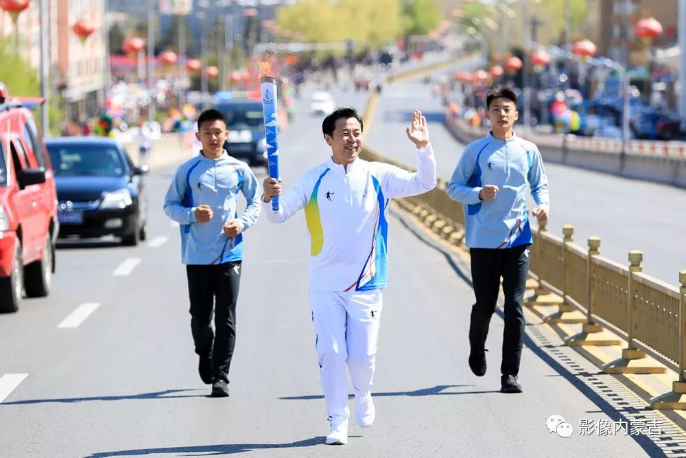 圣火点燃了,圣火已经点燃