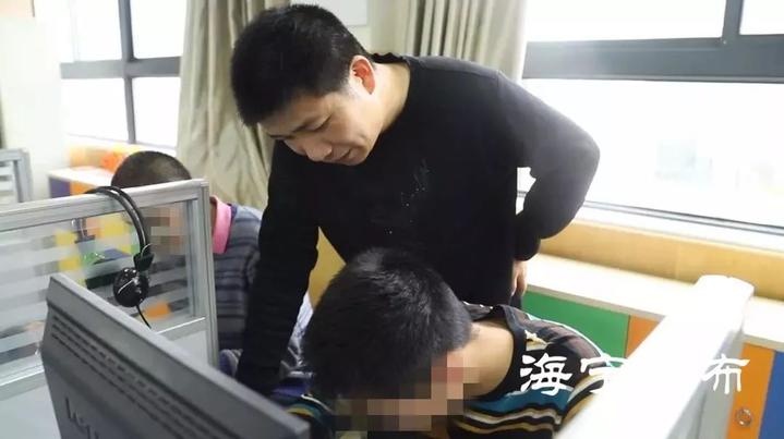 海宁12个孩子合伙开出一家网店，已接2000多单，营收用途想不到