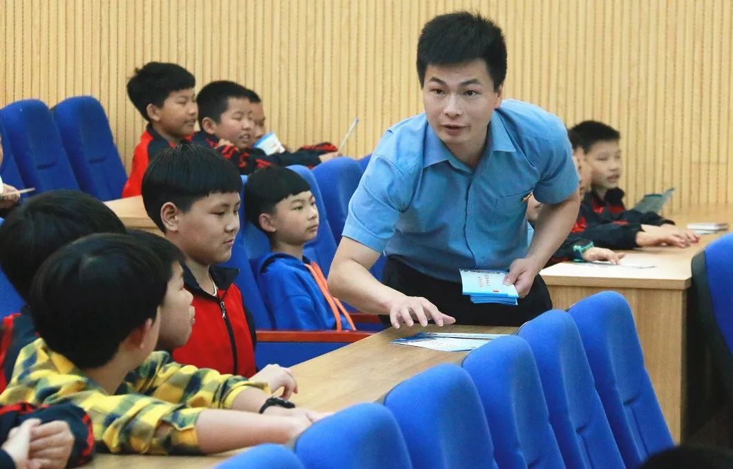 法治副校长进校园最新消息,法制副校长进校园总结