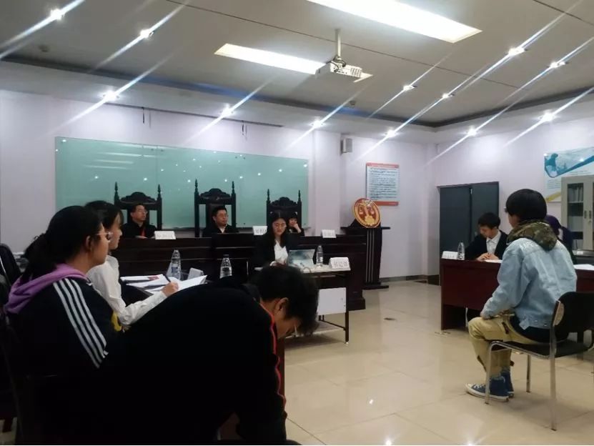 浜屽鏍″洯,娓╁窞浜屽鏁欏