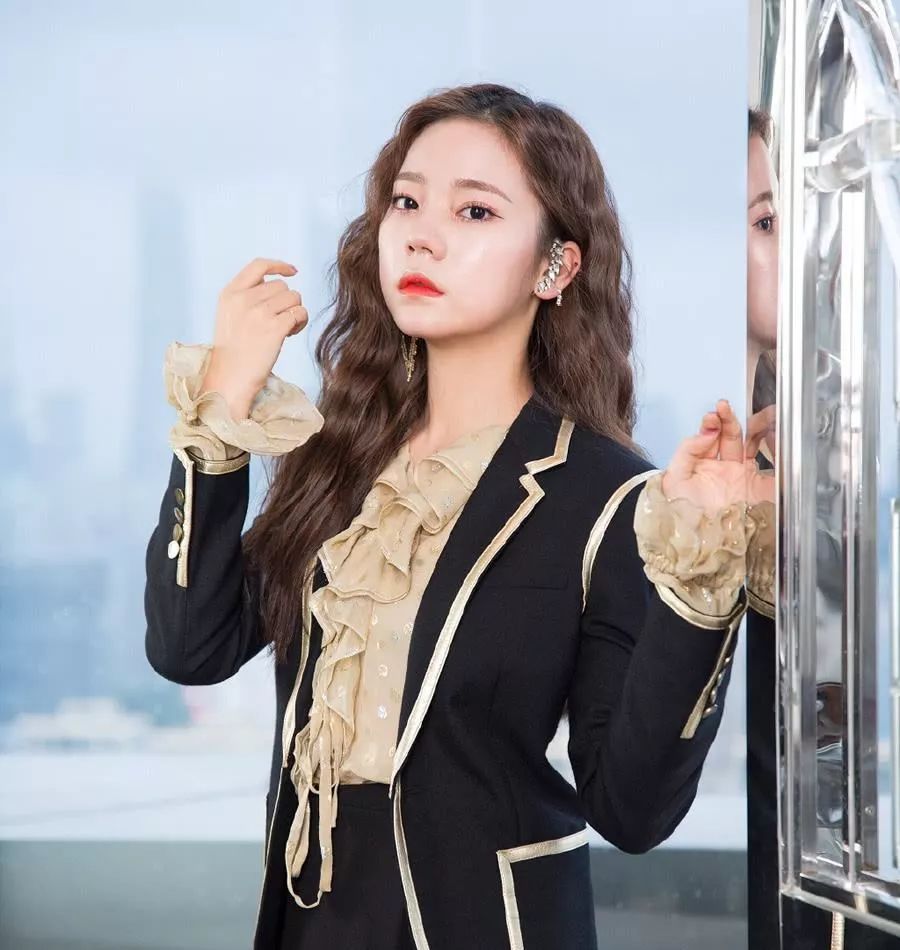 你是亲和脸还是冷淡脸？别乱装可爱了啦！