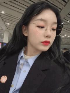 你是亲和脸还是冷淡脸？别乱装可爱了啦！