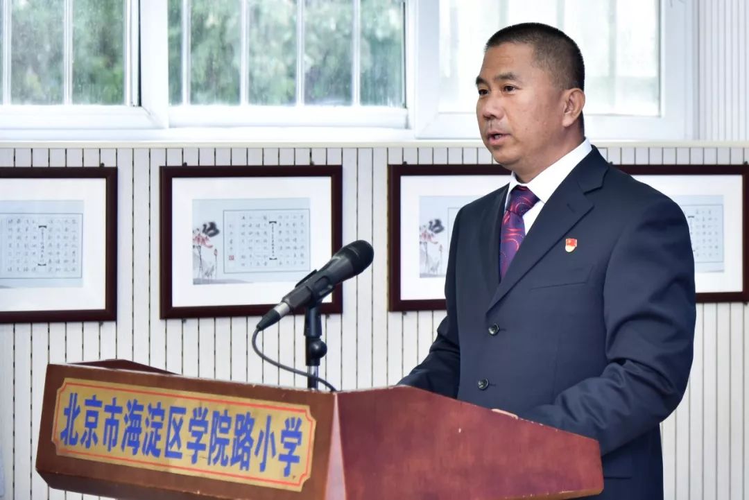 小而精致的校门,小而精校园