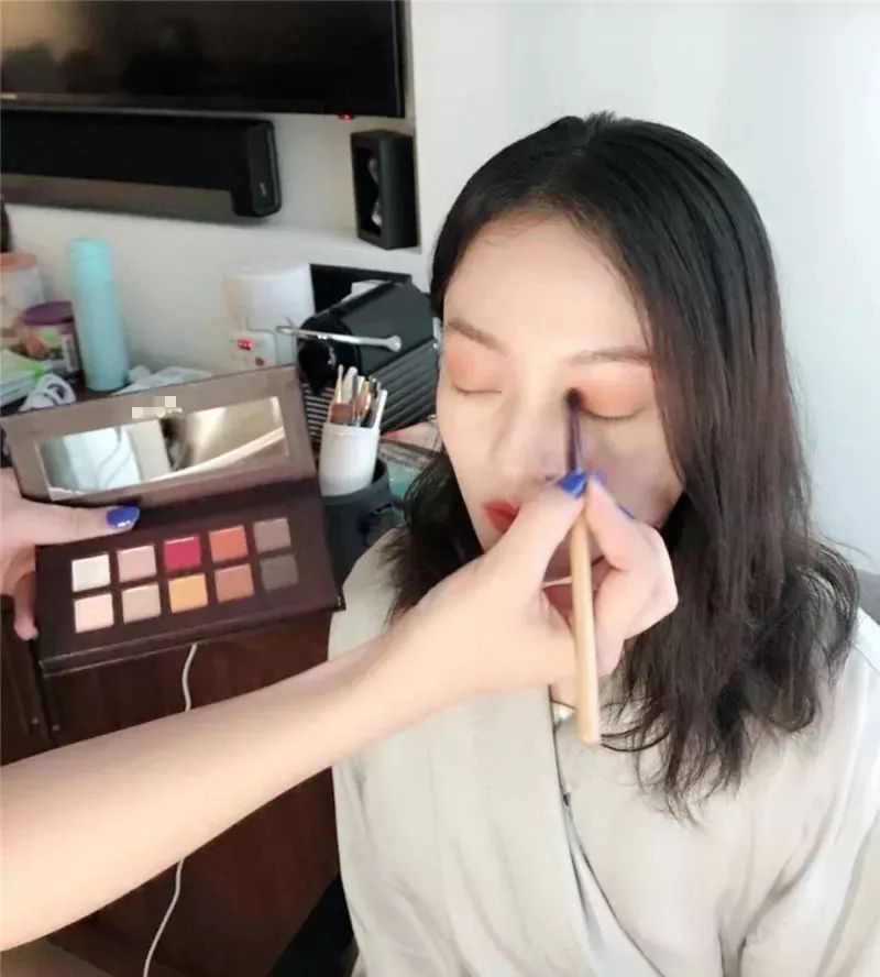 canmake五色眼影盘什么时候停产的,canmake清仓