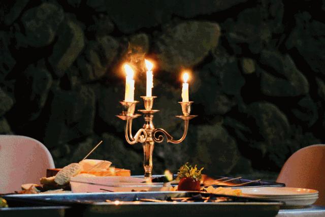 不必去芬兰了，杭州高铁1h就藏着一万颗星星的玻璃屋，过2天山野生活正好！