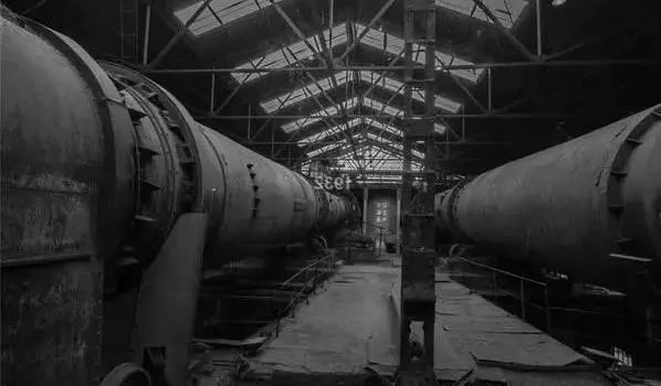 启新1889:一段老而不衰的时光!旧物的工业风时尚正流行~