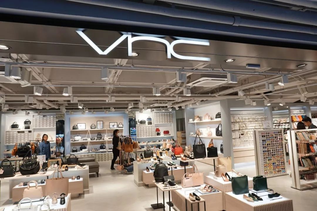 泰国曼谷值得买的衣服,泰国旅游购物潮牌推荐