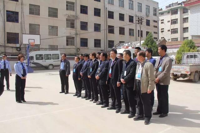 高墙里日常生活,高墙生活的真实感受