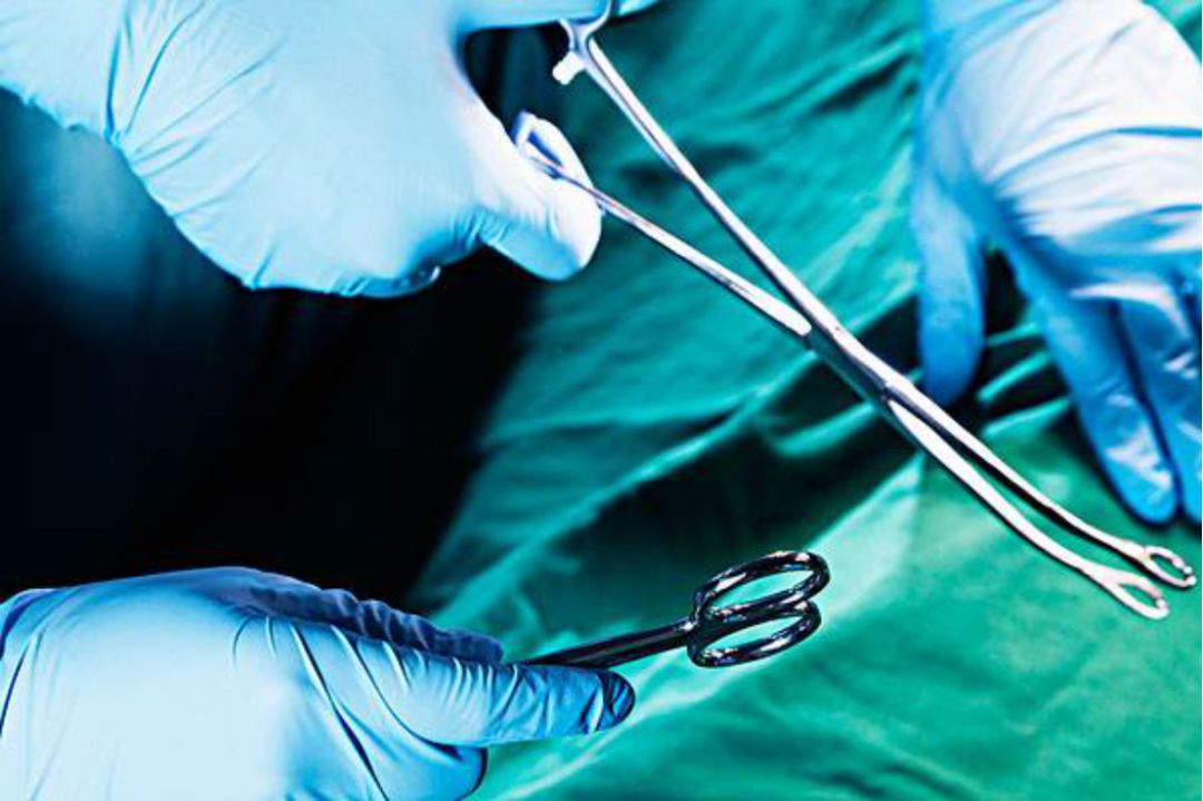 浙江孕妇在马路上生小孩,浙江孕妇走着就生小孩后续