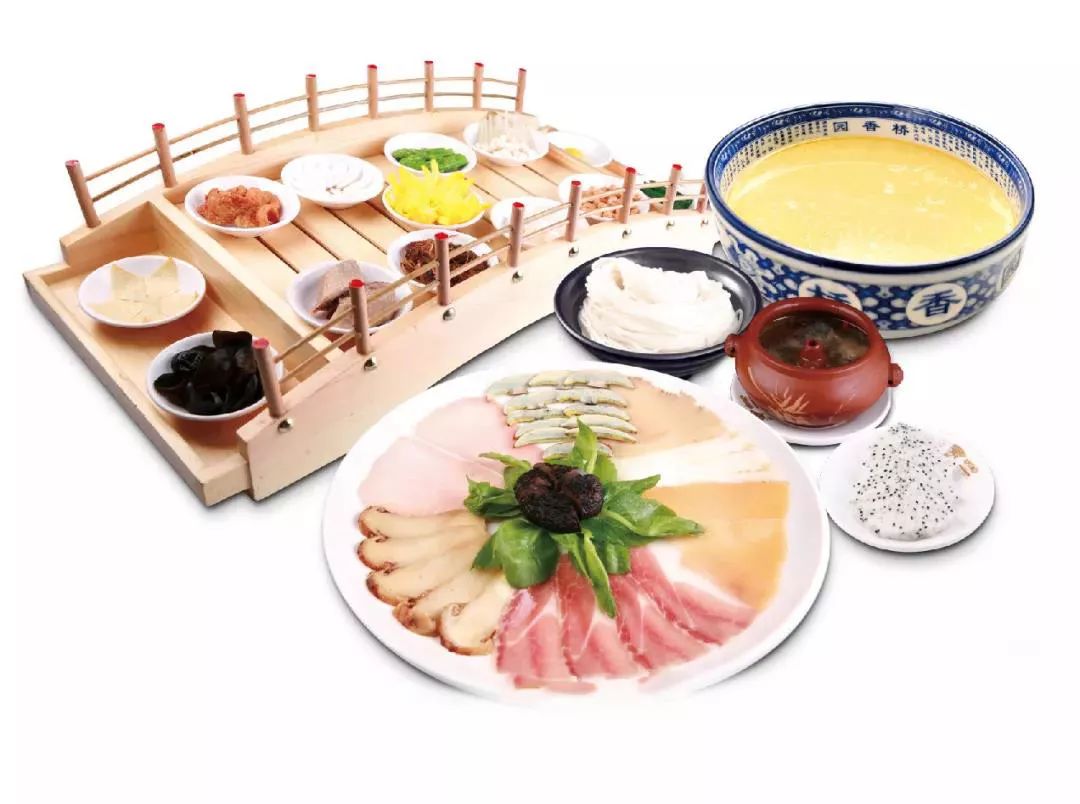 昆明吃过桥米线最好的地方,云南昆明潮玩店