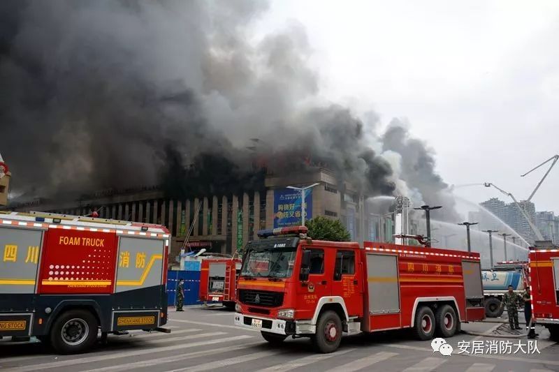 商场起火逃生技巧视频,商场遇到火灾该如何自救逃生