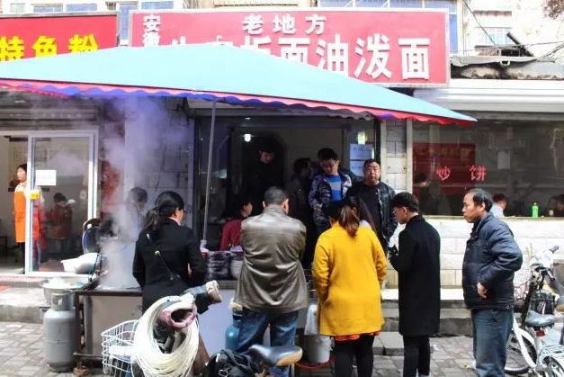 鲜城探店|夏季来临，庄里最火爆的人气夜市约起来！五大美食街一网打尽！人均不到50元吃个遍！