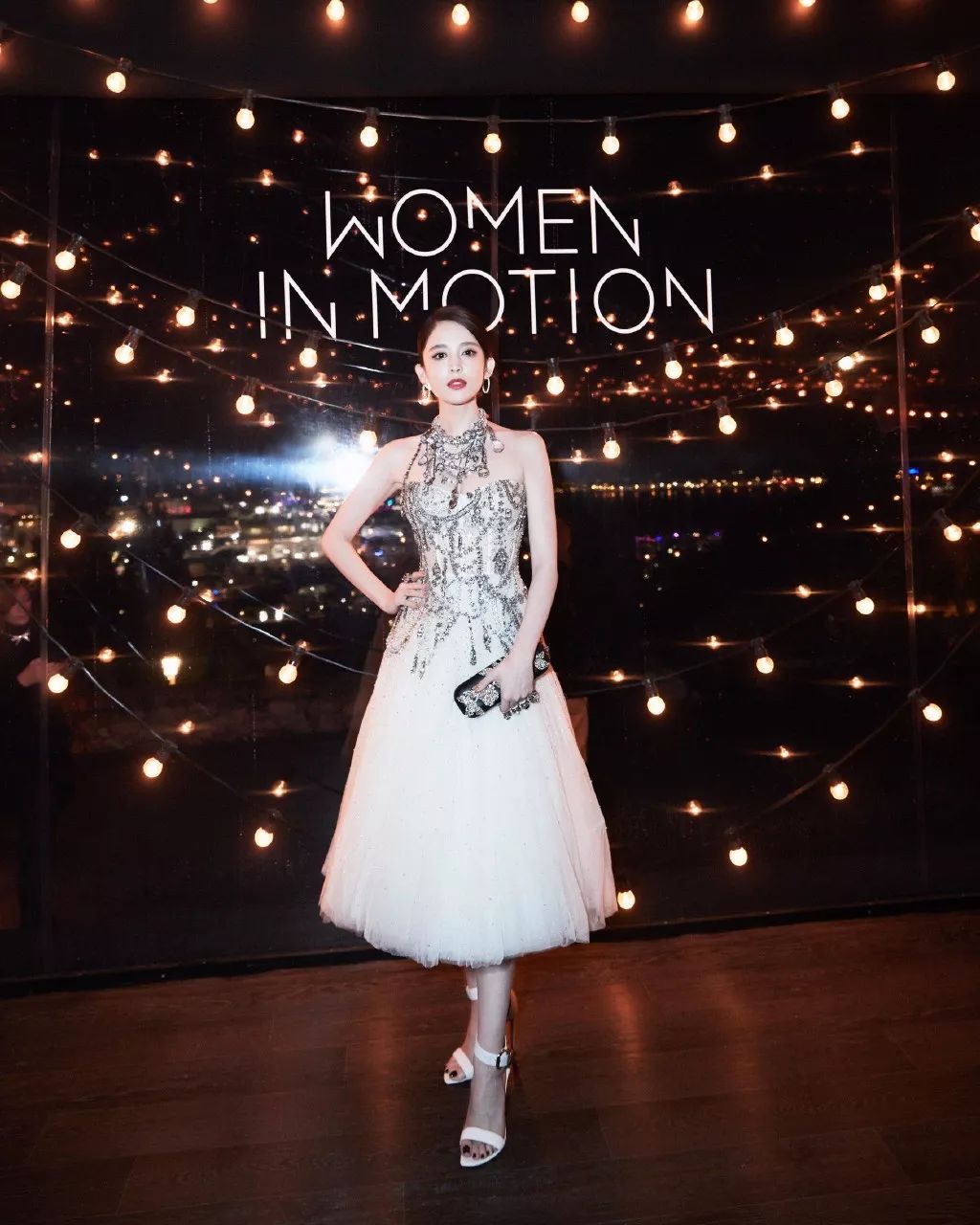 戛纳朱一龙入选作品,戛纳朱一龙白西装