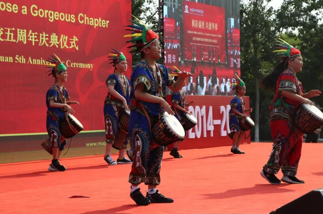 喜迎学校500周年校庆,天津华苑枫叶国际学校毕业典礼