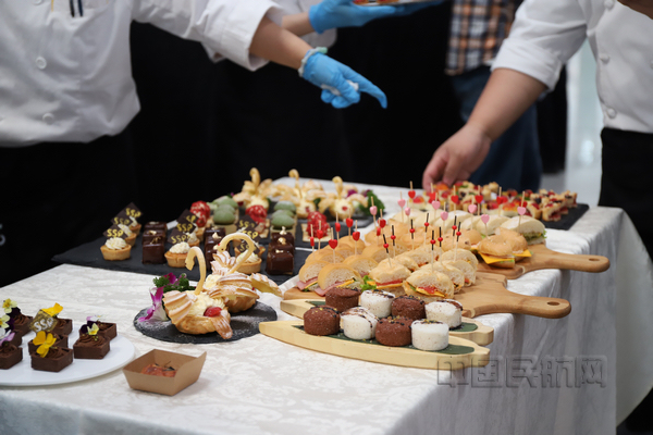 52个餐饮品牌178道菜品亮相首都机场T3