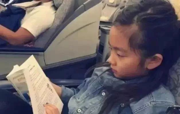 黄磊女儿13岁被骂上热搜,黄磊对女儿的评价