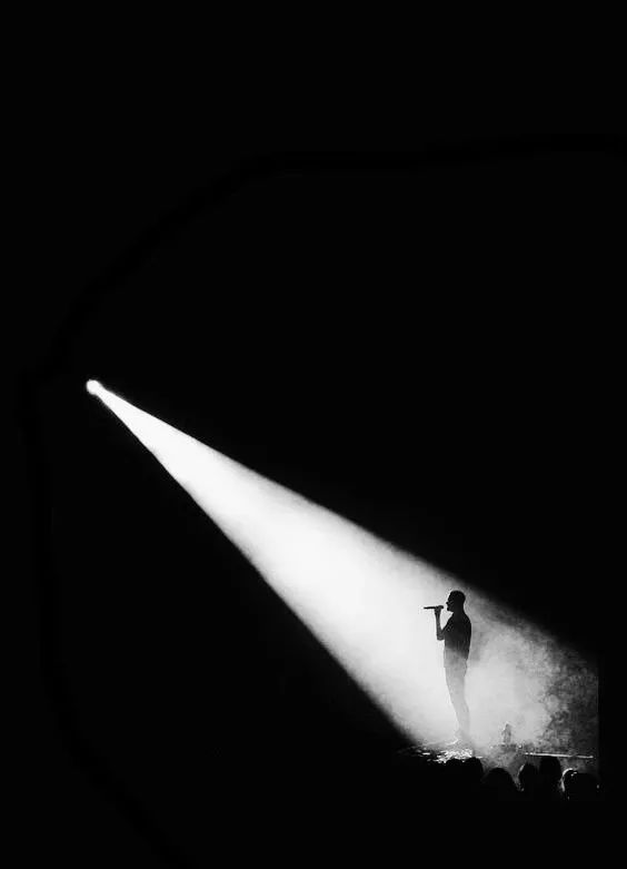 十首经典每一首都能感动世界,十首感动到哭的歌曲