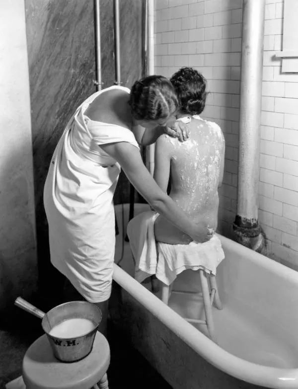 怪异的美容店,哪都不对劲