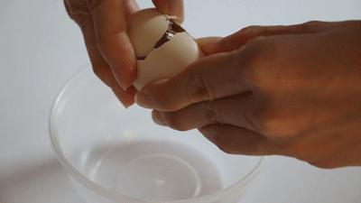 绝交！六一节竟然送我香菜薯片、虫子和卫生巾？