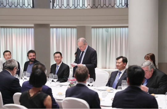 许家印看恒大足球队,许家印观战恒大