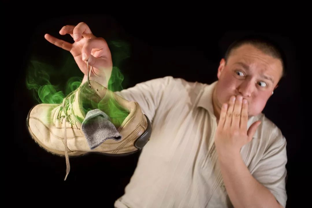 袜子裤装可以一起洗吗,袜子和裤袜能一起洗吗