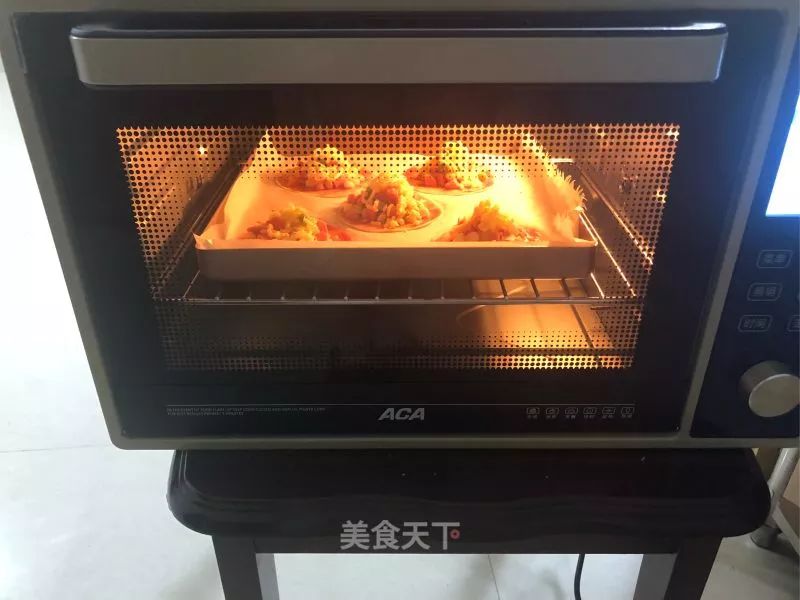 吃剩的饺子皮这样做，简单又好吃，简直香skr人