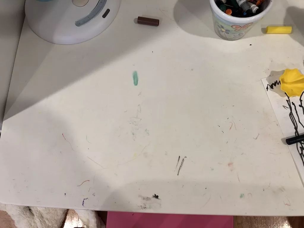 儿童买什么学习桌适合,给孩子买什么样的学习桌最合适