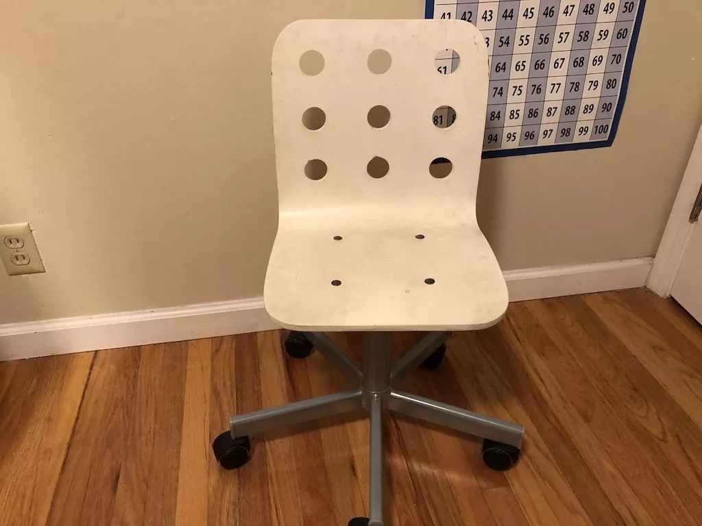 儿童买什么学习桌适合,给孩子买什么样的学习桌最合适