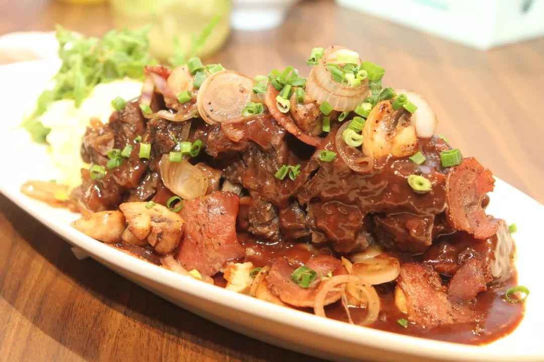 港丽杭大店开卖蛋糕了!精致的裱花蛋糕,秒杀连锁的奶酪茶……没想到你是这样的港丽