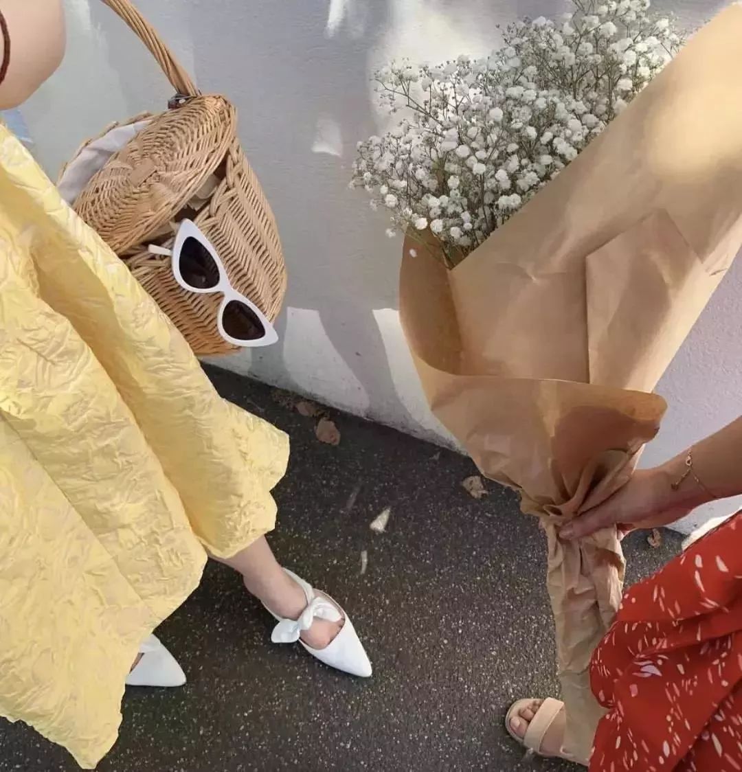 半个娱乐圈的女星都靠ta轰炸红毯！软底舒适、巨显腿长，回头率200%