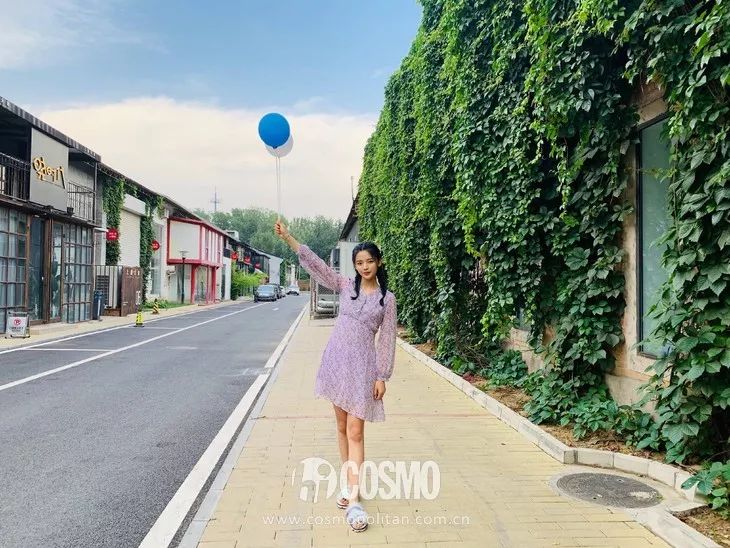 超越妹妹的视频,超越妹妹出道以前照片