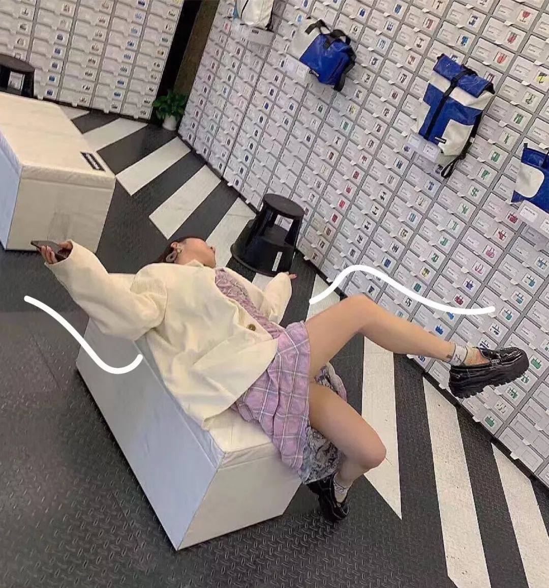 编辑部姐妹团讲解我的30套春夏灵魂穿搭