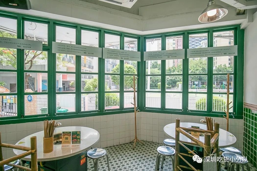 竹架子火锅，有5层高，一筐一筐吃