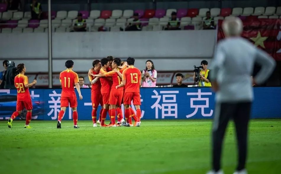 国足40强赛b组比赛情况,国足4场40强赛赛程