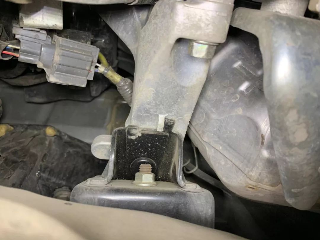 这台进口敞篷小跑车，两个滤芯竟然只要42块钱？