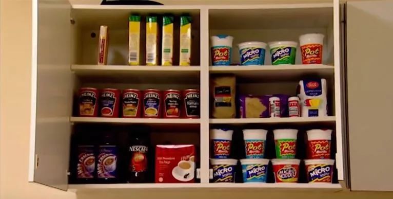 没有大人只有孩子一起住,没大人管的小孩