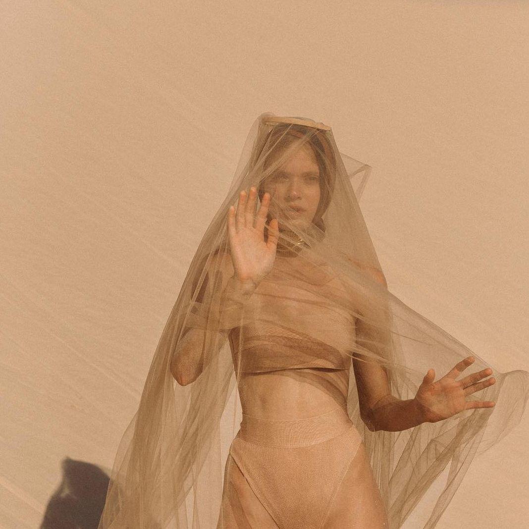 一件泳衣能做什么,夏天那么热有没有凉爽的泳衣