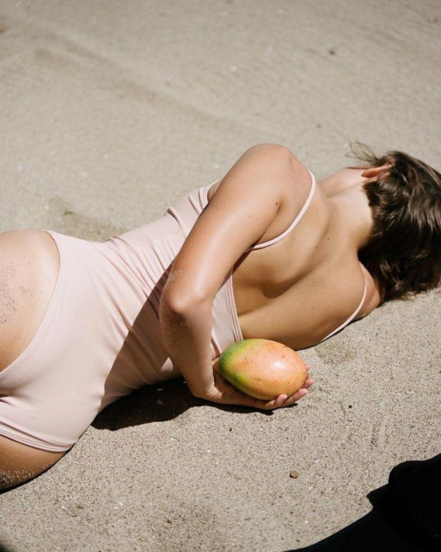 一件泳衣能做什么,夏天那么热有没有凉爽的泳衣