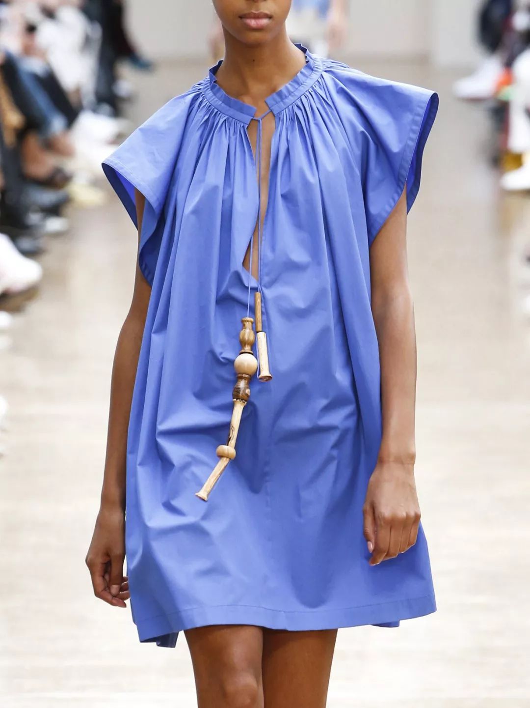 刘雯2019新包,今年流行的刘雯同款包