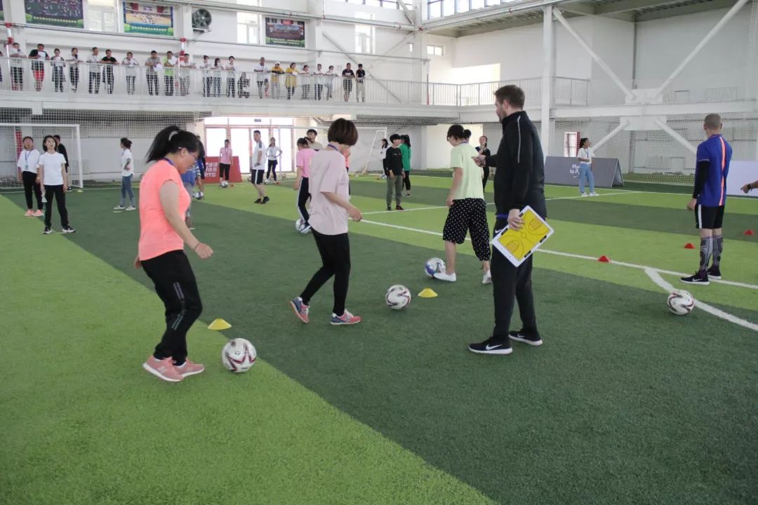 内蒙古成人足球培训,内蒙古足球教练培训班报名
