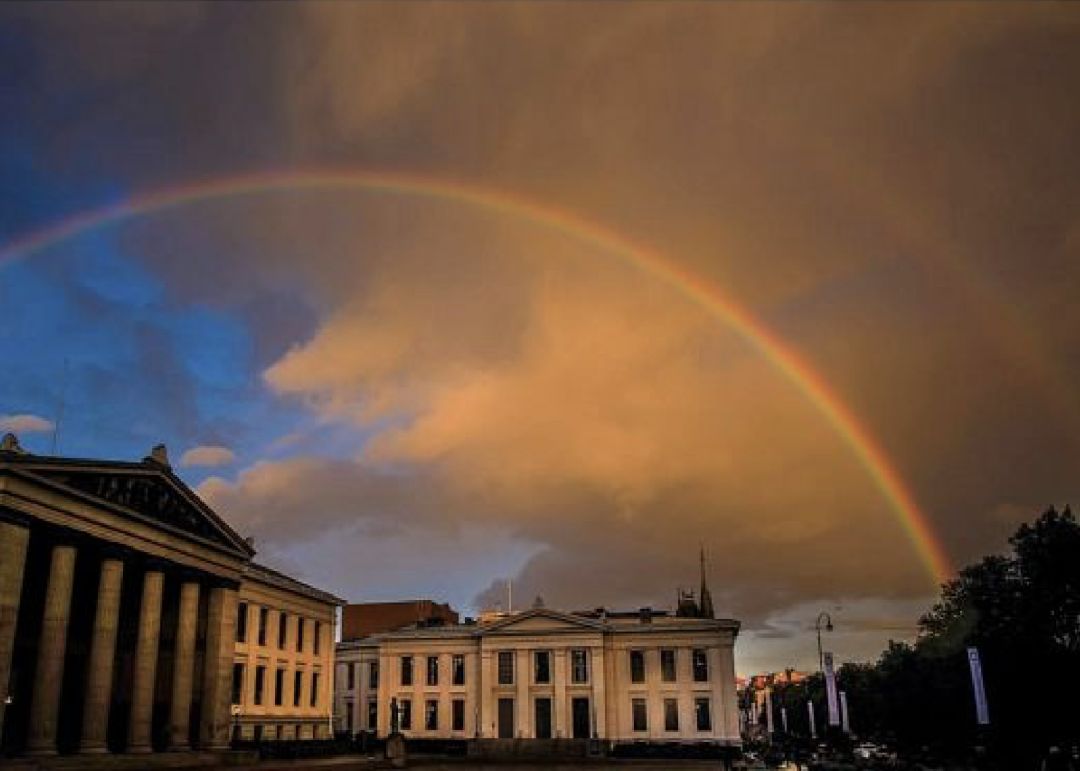 每个人的心底深处都有一个人,每个人的心底总藏着一个人