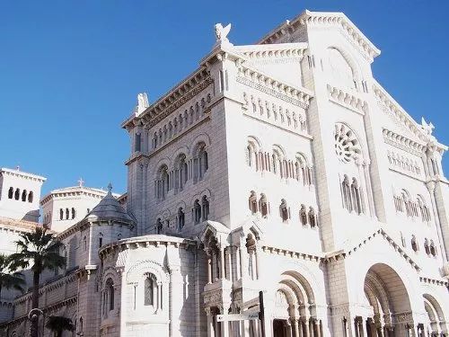 欧洲旅游教堂推荐,去欧洲旅行一定去五大教堂和城堡