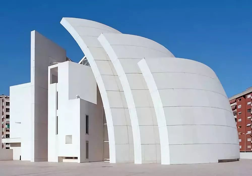 欧洲旅游教堂推荐,去欧洲旅行一定去五大教堂和城堡