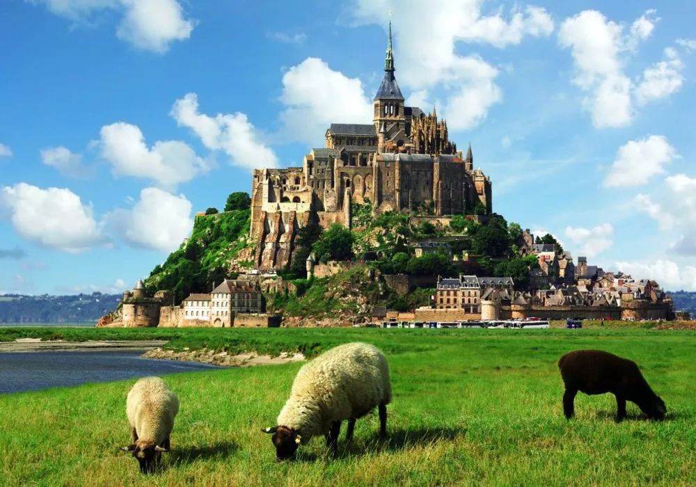 欧洲旅游教堂推荐,去欧洲旅行一定去五大教堂和城堡